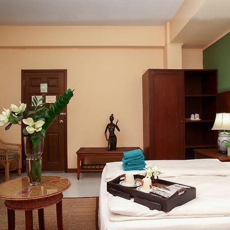 People Place Boutique In Town Hotel - Sha Extra Plus Csiangmaj Kültér fotó