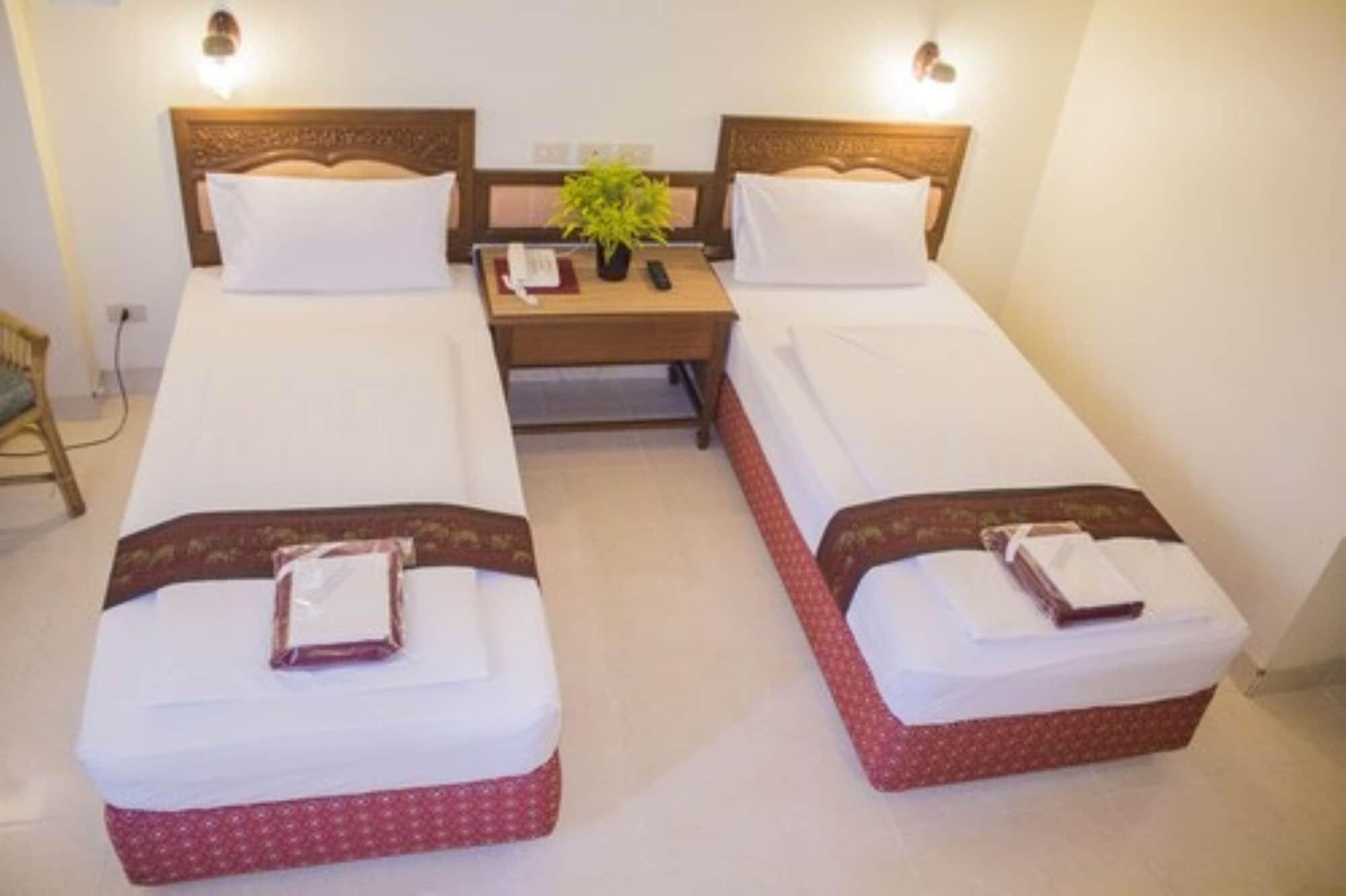 People Place Boutique In Town Hotel - Sha Extra Plus Csiangmaj Kültér fotó